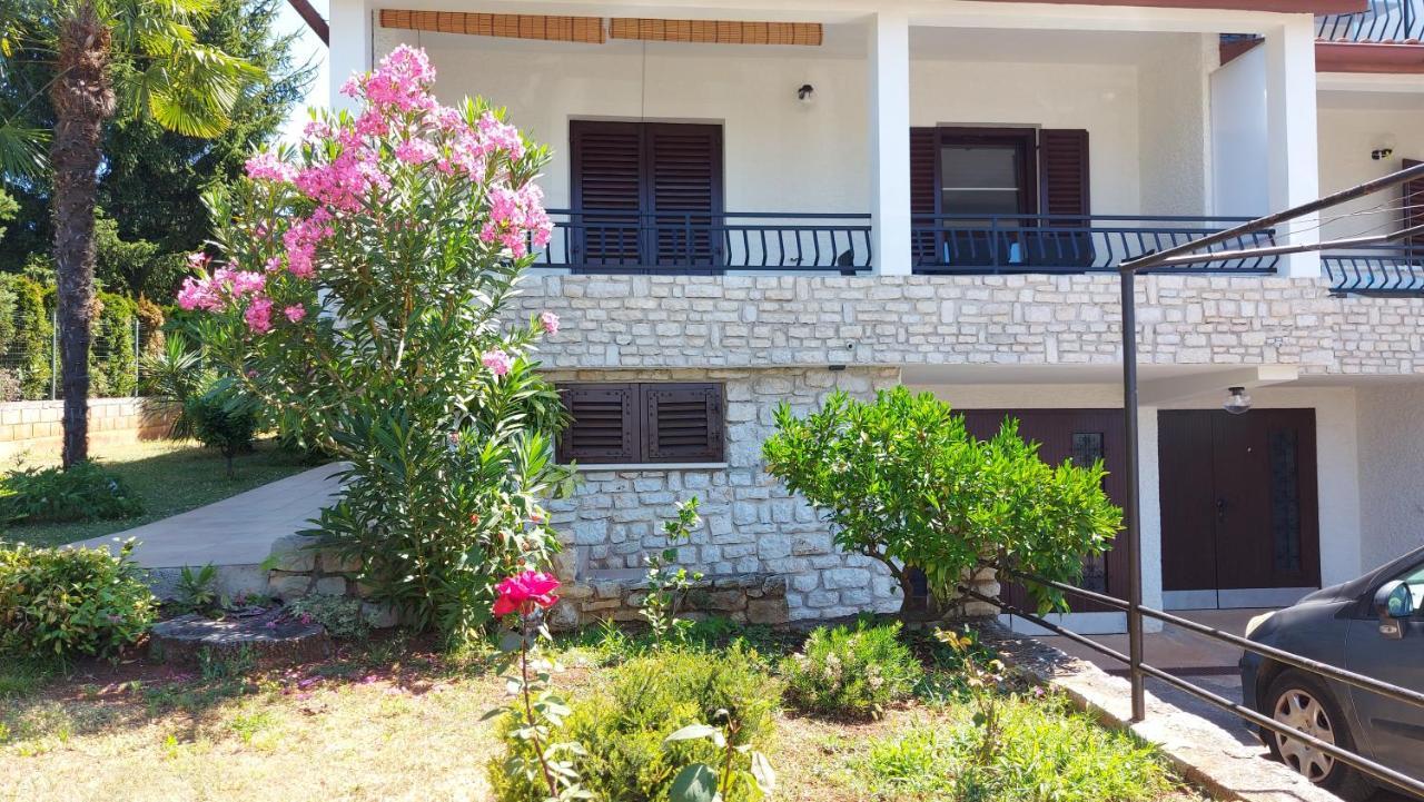 Apartments Nina, Pinta & Santa Maria Nova Vas  Exterior photo